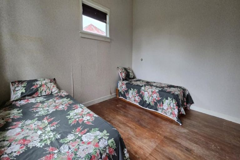 Photo of property in 29 Kahikatea Street, Inglewood, 4330