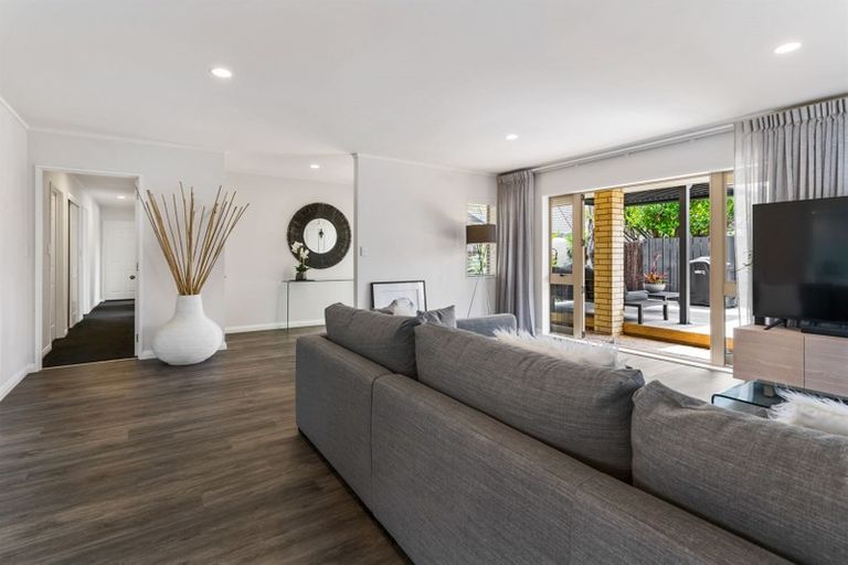 Photo of property in 16 Motutapu Avenue, Manly, Whangaparaoa, 0930
