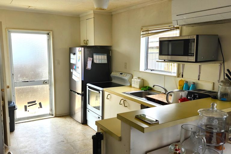 Photo of property in 5/8 Onslow Road, Papakura, 2110