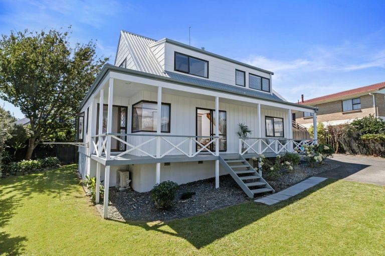 Photo of property in 3 Rangataua Street, Welcome Bay, Tauranga, 3112