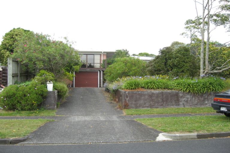 Photo of property in 16 Richardson Avenue, Pukekohe, 2120
