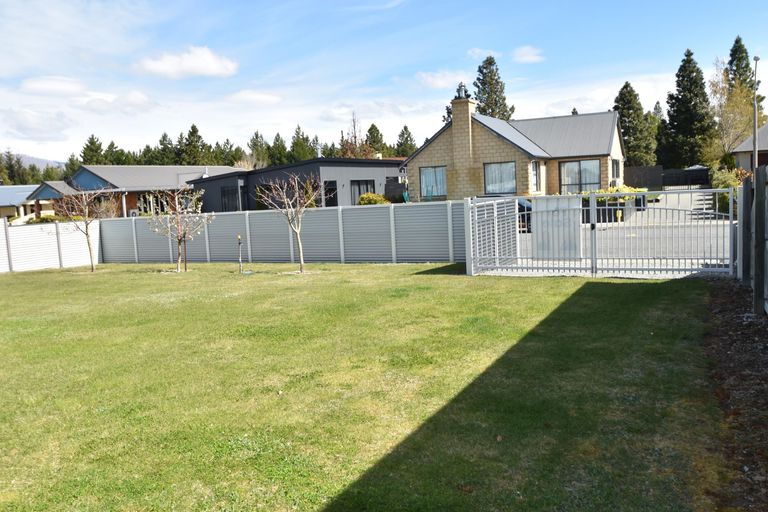 Photo of property in 29 Rhoboro Road, Twizel, 7901