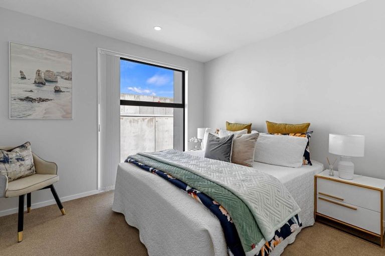 Photo of property in 10 Hinonga Loop, Silverdale, 0932