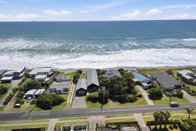 Photo of property in 211 Pukehina Parade, Pukehina, Te Puke, 3189