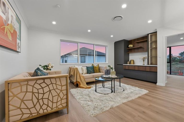 Photo of property in 240 Park Estate Road, Rosehill, Papakura, 2113