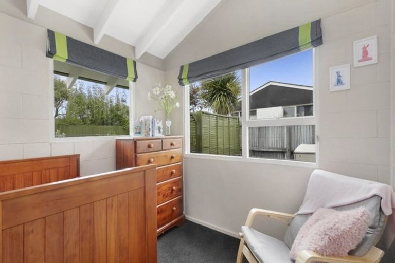 Photo of property in 1/23 Blighs Road, Strowan, Christchurch, 8052