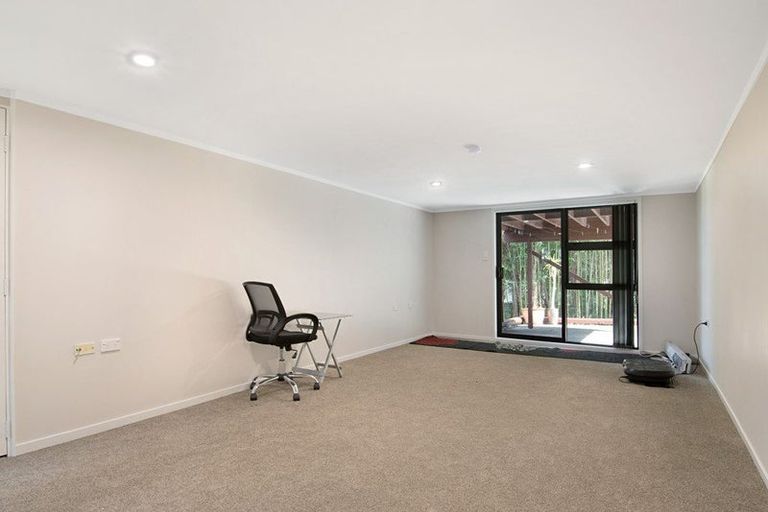 Photo of property in 63 Hetherington Road, Ranui, Auckland, 0612