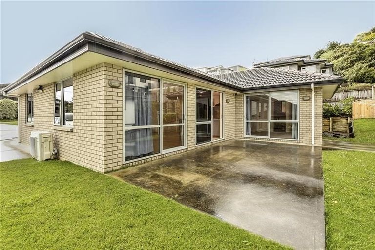 Photo of property in 28 Alexia Place, Flat Bush, Auckland, 2105