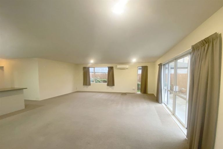 Photo of property in 52 Somerville Crescent, Aidanfield, Christchurch, 8025