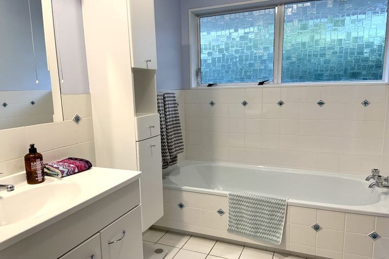 Photo of property in 2/62 Office Road, Merivale, Christchurch, 8014