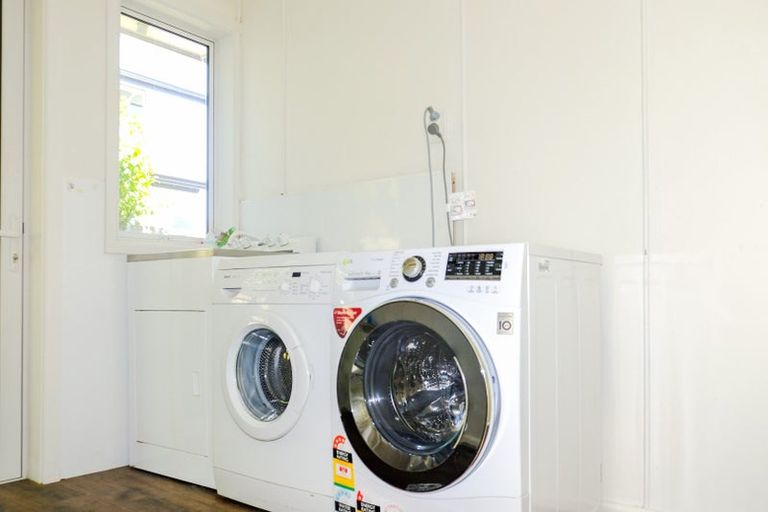 Photo of property in 242 Ilam Road, Ilam, Christchurch, 8041