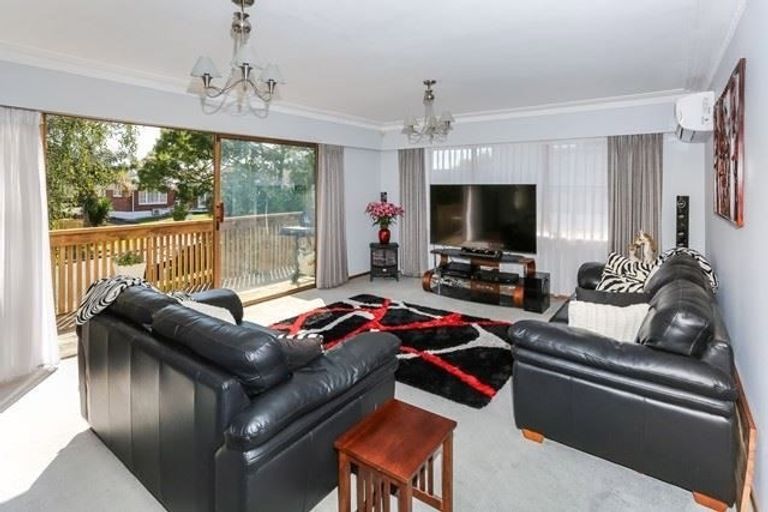 Photo of property in 22 Tatariki Street, Rosehill, Papakura, 2113