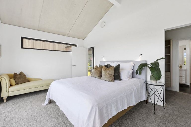 Photo of property in 7 Sapphire Spring Rise, Wanaka, 9305