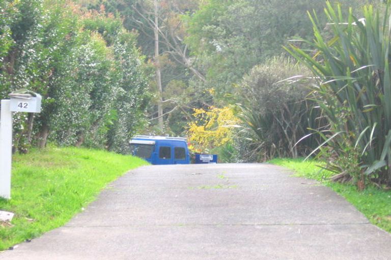 Photo of property in 42 Helena Street, Massey, Auckland, 0614