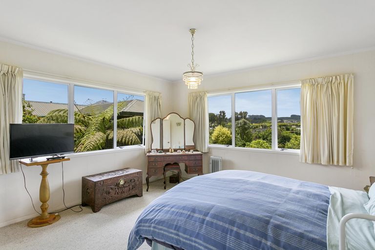 Photo of property in 73 Birch Street, Hilltop, Taupo, 3330