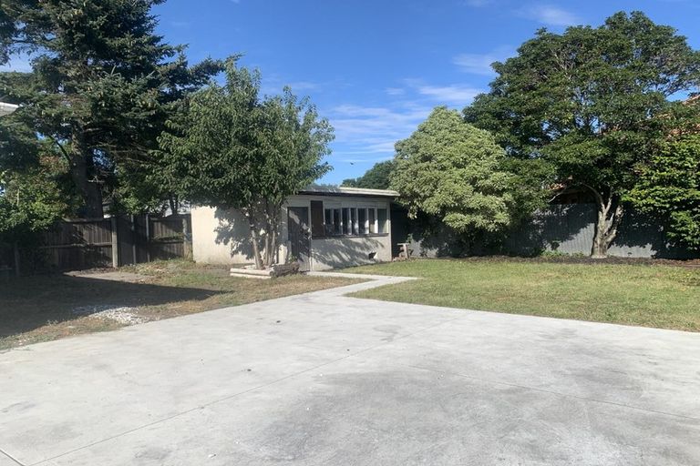 Photo of property in 5 Russley Road, Russley, Christchurch, 8042