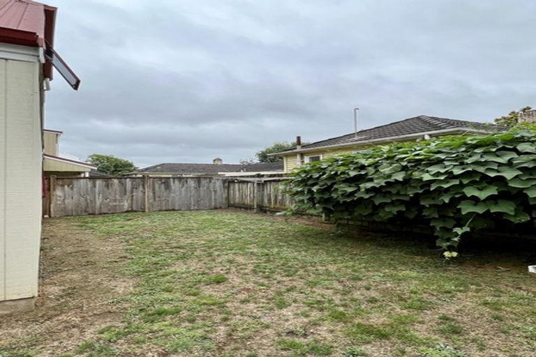 Photo of property in 5 Emmadale Lane, Hamilton East, Hamilton, 3216