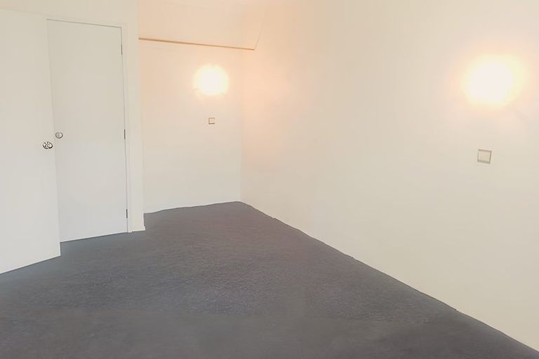 Photo of property in 14 Tatyana Place, Massey, Auckland, 0614