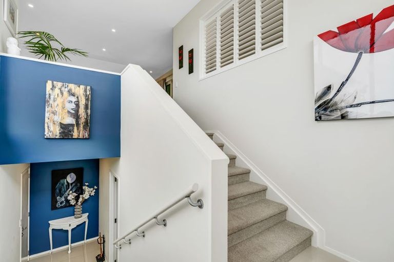 Photo of property in 28 Stace Hopper Drive, One Tree Point, 0118