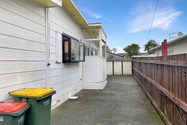 Photo of property in 2 Kirkcaldy Street, Petone, Lower Hutt, 5012