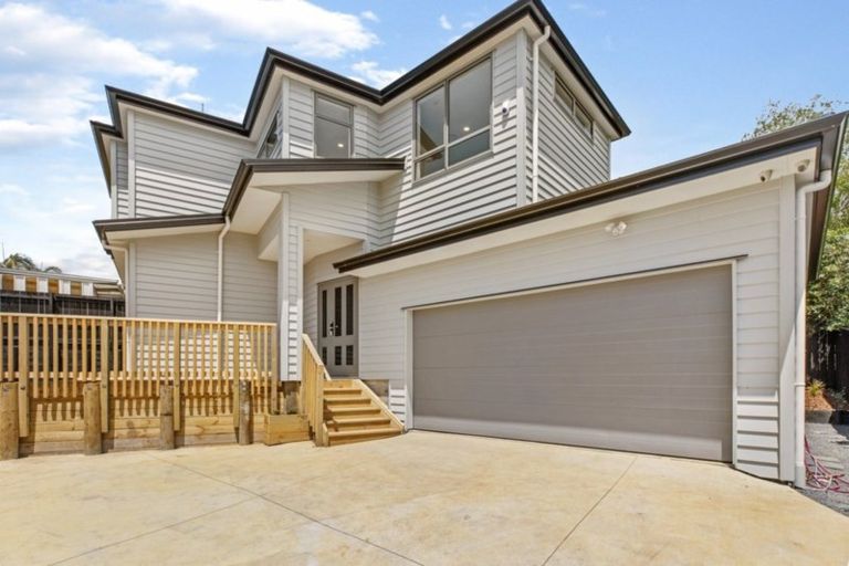 Photo of property in 24a Styca Place, Sunnyvale, Auckland, 0612