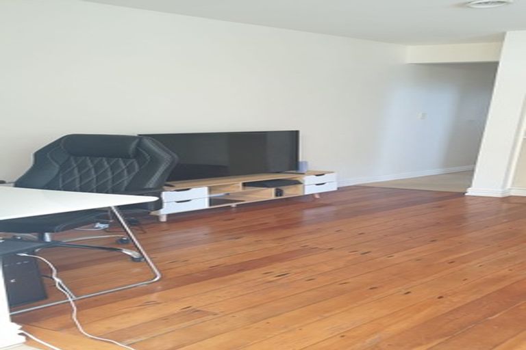 Photo of property in 323f Mount Eden Road, Mount Eden, Auckland, 1024