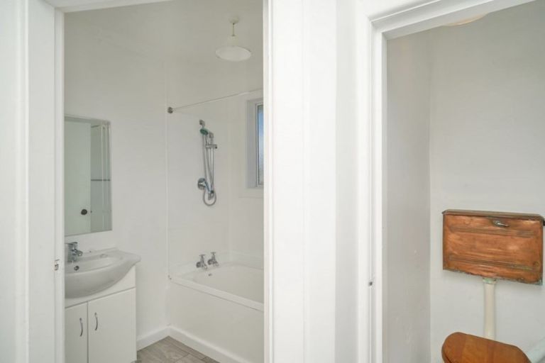 Photo of property in 2 Lee Street, Southbridge, 7602