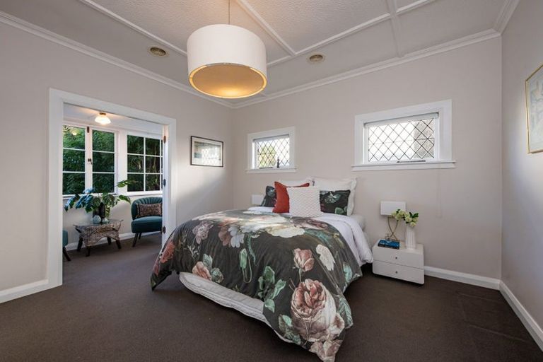 Photo of property in 6 Friend Street, Karori, Wellington, 6012