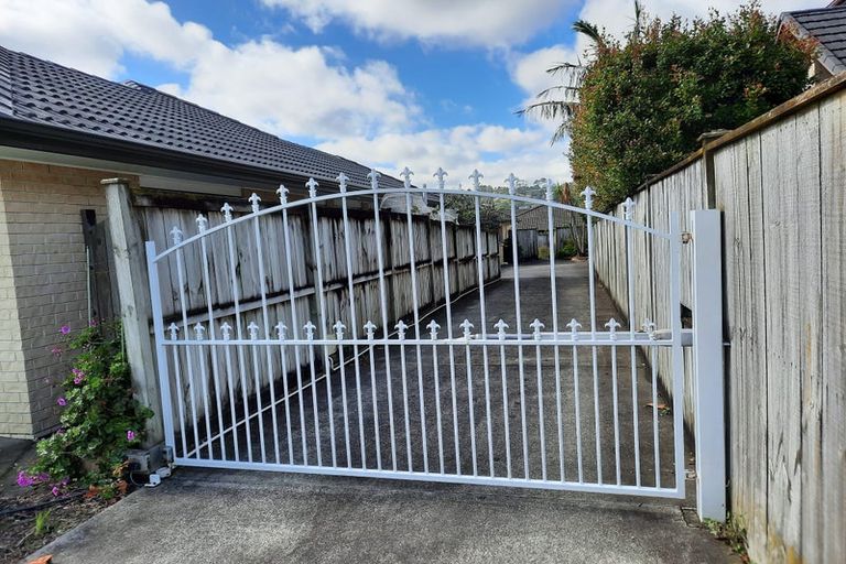 Photo of property in 14 Clavoy Place, East Tamaki, Auckland, 2016