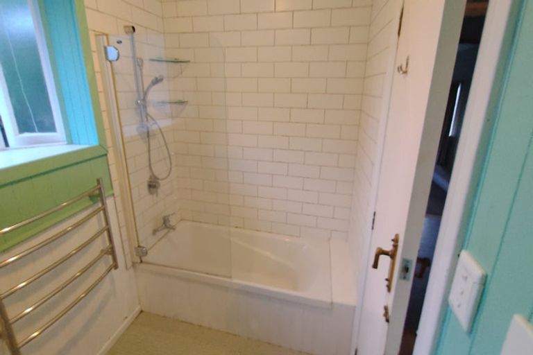 Photo of property in 12 Cruickshank Road, Clouston Park, Upper Hutt, 5018