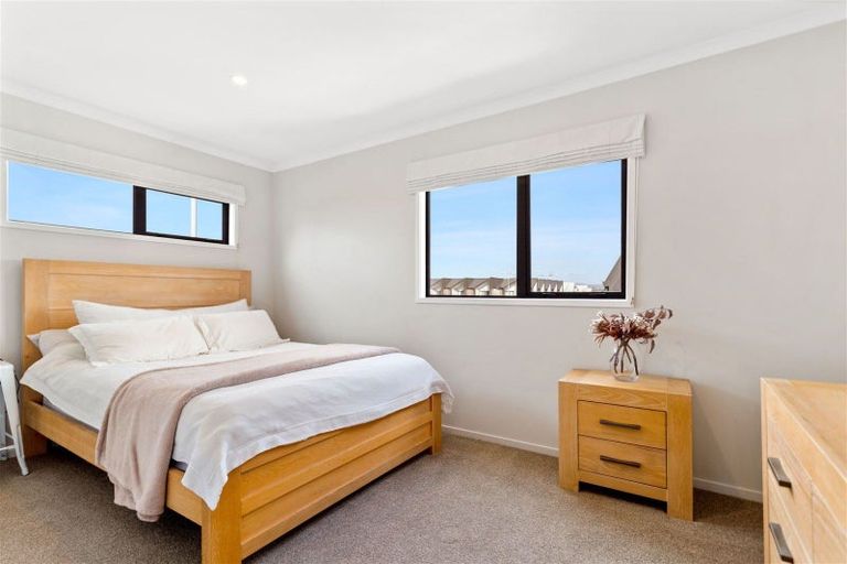 Photo of property in 162 Hobsonville Point Road, Hobsonville, Auckland, 0616