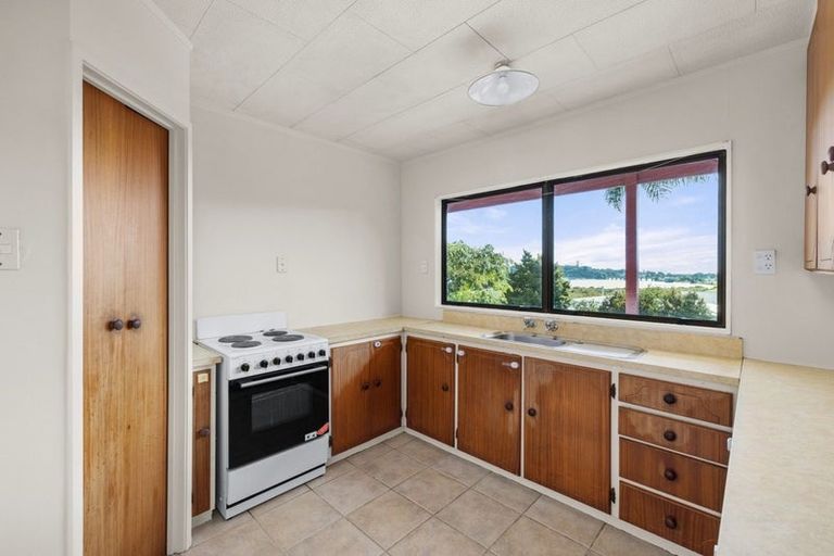 Photo of property in 56 Tahuna Road, Paihia, 0200
