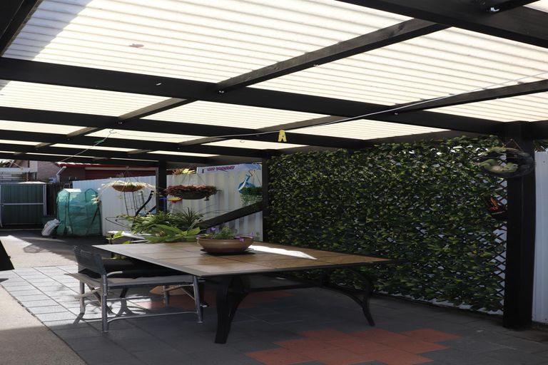 Photo of property in 84 Hakanoa Street, Huntly, 3700