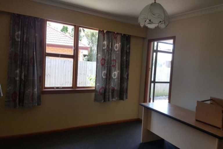 Photo of property in 25 Reading Street, Upper Riccarton, Christchurch, 8041