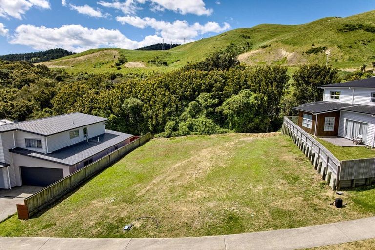 Photo of property in 13 Crompton Avenue, Churton Park, Wellington, 6037