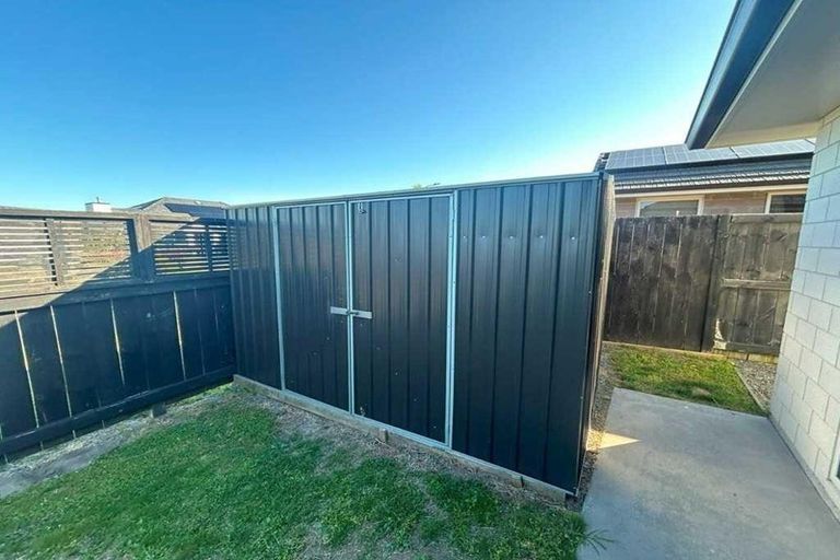 Photo of property in 1 Jeffs Way, Papamoa Beach, Papamoa, 3118