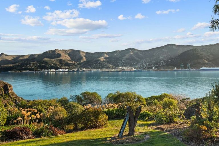 Photo of property in 33 Ranui Crescent, Diamond Harbour, Lyttelton, 8971