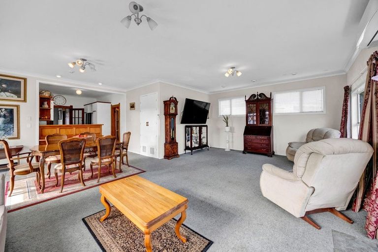 Photo of property in 17 Albion Street, Hawera, 4610