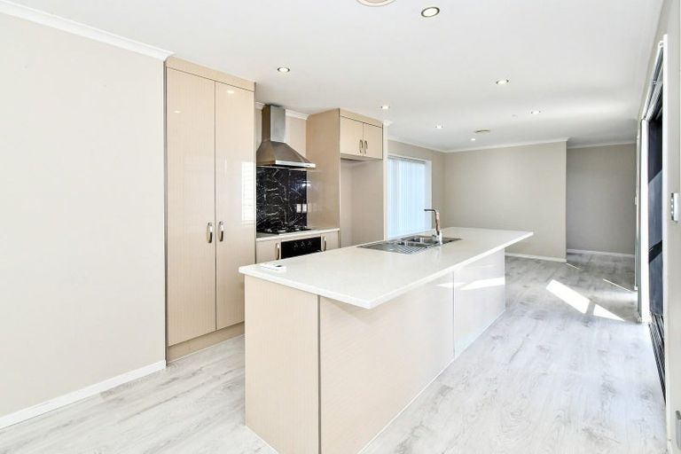 Photo of property in 47 Matata Drive, Takanini, 2112