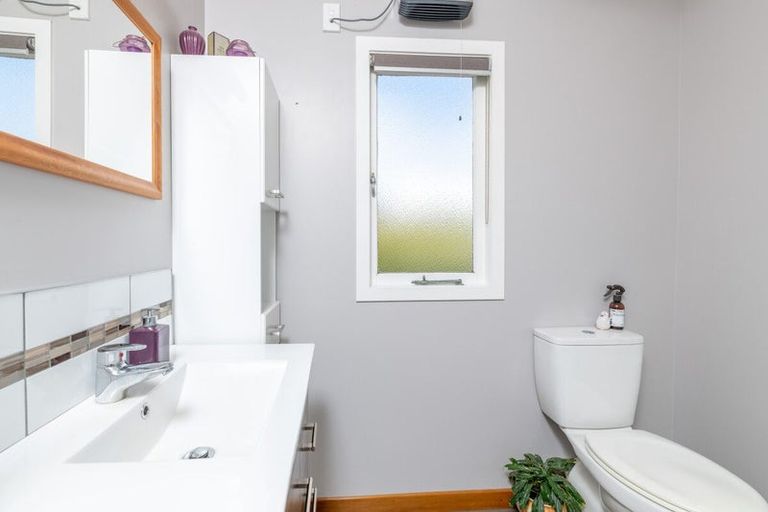 Photo of property in 29 Panorama Drive, Welcome Bay, Tauranga, 3175