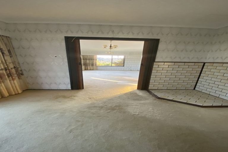 Photo of property in 1/533 Beach Road, Murrays Bay, Auckland, 0630