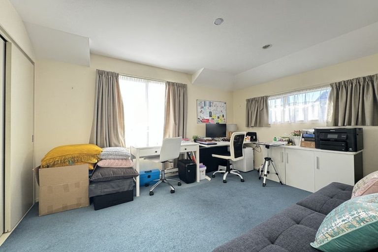 Photo of property in 1e Bould Street, Johnsonville, Wellington, 6037