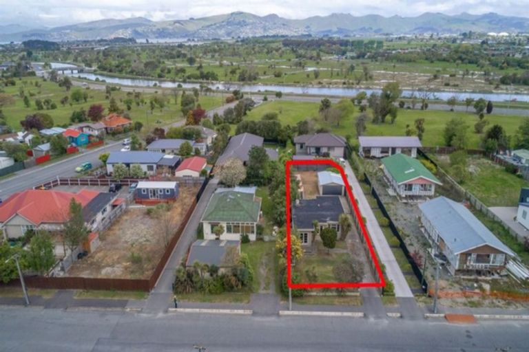 Photo of property in 17 Rawson Street, New Brighton, Christchurch, 8083