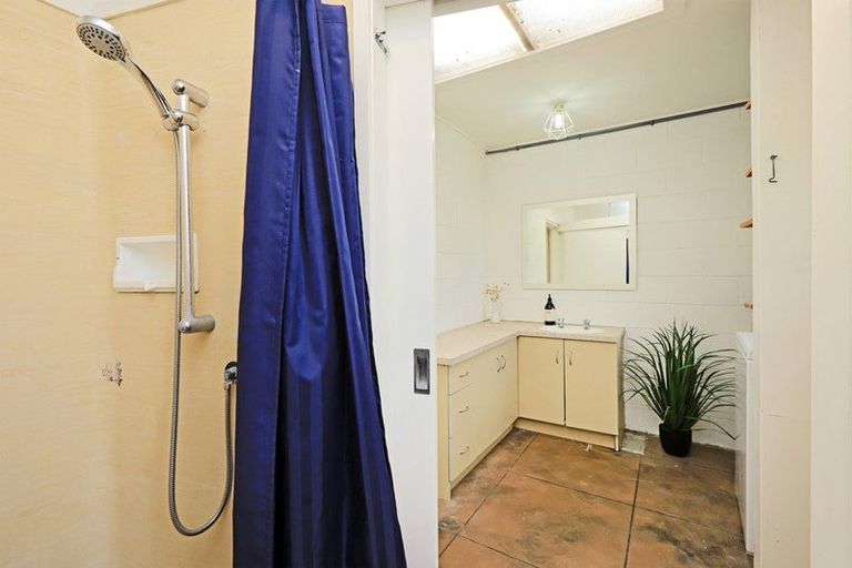 Photo of property in 20 Gillies Crescent, Waimarama, Havelock North, 4294