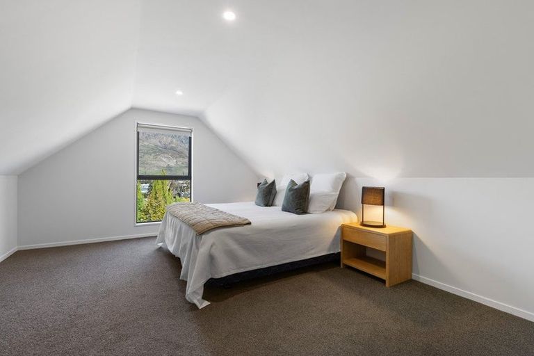 Photo of property in 8 Trench Hill Road, Frankton, Queenstown, 9371