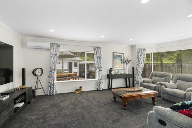 Photo of property in 2/21 Sharpe Crescent, Wainuiomata, Lower Hutt, 5014