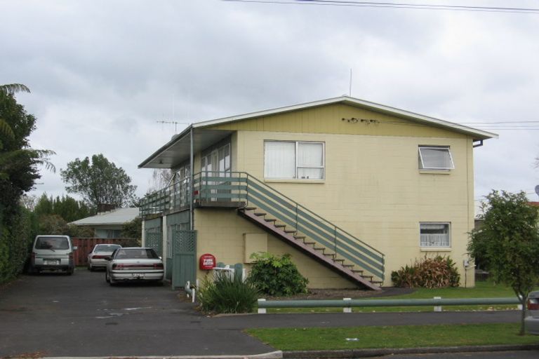 Photo of property in 228 Old Farm Road, Hamilton East, Hamilton, 3216