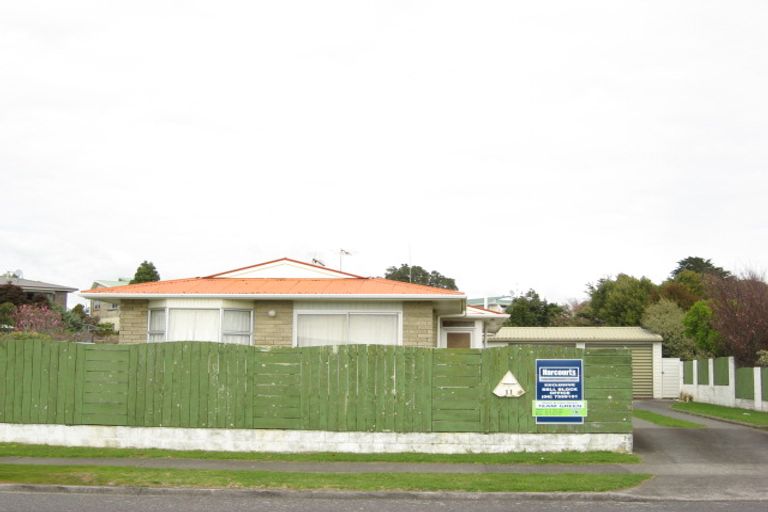 Photo of property in 11 Glamis Avenue, Bell Block, New Plymouth, 4312