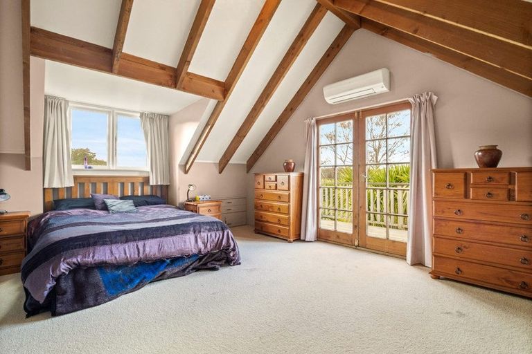 Photo of property in 28 Freyberg Avenue, Sawyers Bay, Port Chalmers, 9023