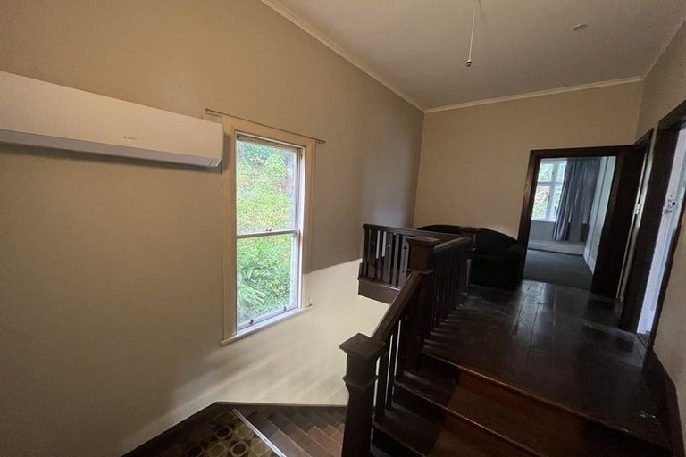 Photo of property in 74 Aro Street, Aro Valley, Wellington, 6021